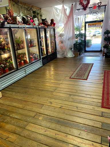 Florist «Elite Floral & Gift Shoppe», reviews and photos, 504 N Alafaya Trail #109, Orlando, FL 32828, USA