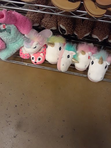 Thrift Store «Goodwill Industries Store & Donation Center», reviews and photos, 30 Broadway, Elmwood Park, NJ 07407, USA