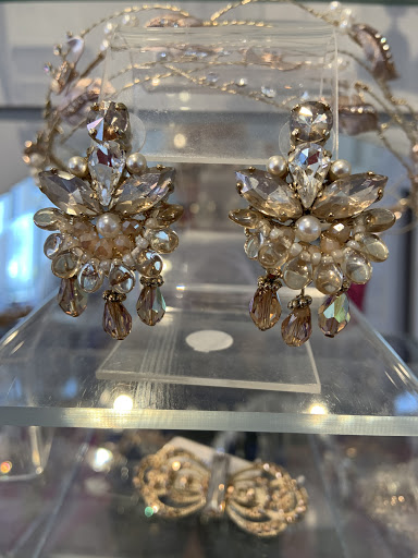 Bridal Shop «Paris Connection Bridal», reviews and photos, 680 8th St, San Francisco, CA 94103, USA