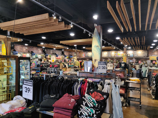 Clothing Store «Tillys», reviews and photos, 3885 S Gilbert Rd, Gilbert, AZ 85297, USA