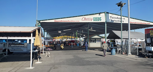 Cherry Avenue Auction image