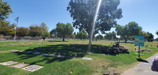 Irvington Memorial Cemetery