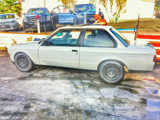 Car Wash «Studio City Hand Car Wash», reviews and photos, 11514 Ventura Blvd, Studio City, CA 91604, USA