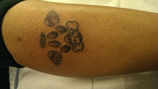 Tattoo Shop «Red Lion Tattoo Cleveland», reviews and photos, 4043 St Clair Ave, Cleveland, OH 44103, USA