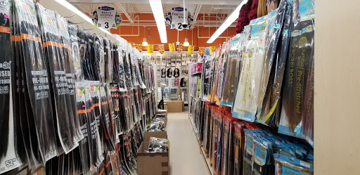 Shopping Mall «Gateway Centre Plaza», reviews and photos, Howard St, Chicago, IL 60626, USA