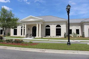 Hinesville Library image