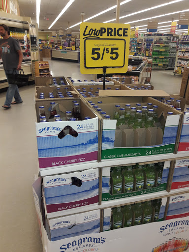 Grocery Store «Food Lion», reviews and photos, 1720 N Croatan Hwy, Kill Devil Hills, NC 27948, USA