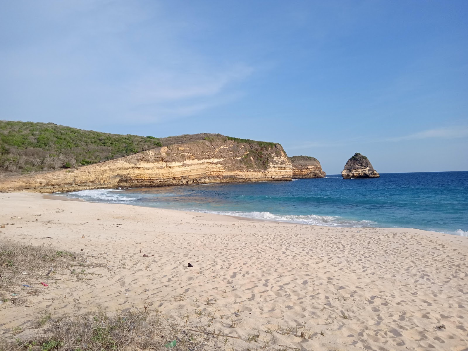 Zdjęcie Bilasayak Beach z powierzchnią beżowy piasek