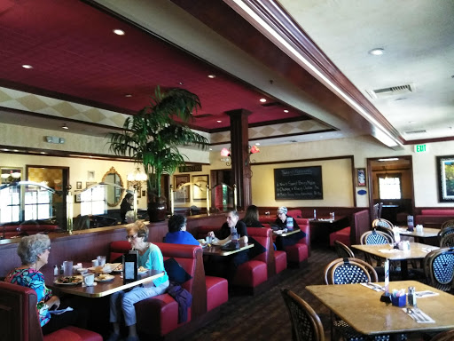 Shopping Mall «Gilroy Crossing Shopping Center», reviews and photos, 6915 Camino Arroyo, San Jose, CA 95112, USA