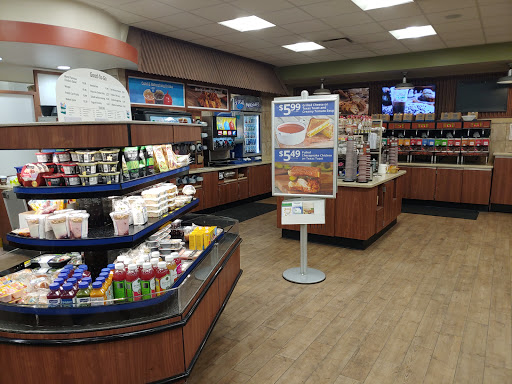 Convenience Store «Royal Farms», reviews and photos, 2497 Lankford Hwy, New Church, VA 23415, USA