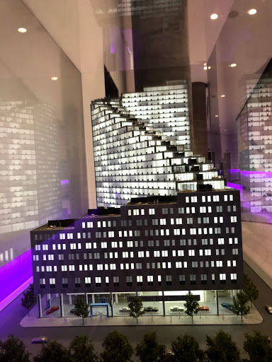 Mercedes Benz Dealer «Mercedes-Benz Manhattan», reviews and photos, 770 11th Ave, New York, NY 10019, USA