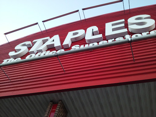 Office Supply Store «Staples», reviews and photos, 13653 Lee Jackson Memorial Hwy, Chantilly, VA 20151, USA