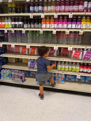 Shopping Mall «Manor Shopping Center», reviews and photos, 1234 Millersville Pike, Lancaster, PA 17603, USA