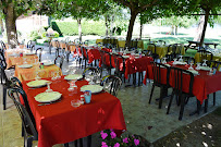 Atmosphère du Restaurant français Auberge de la Gimone-Restaurant français à Beaumont-de-Lomagne - n°17