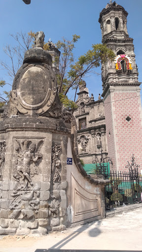 Iglesia de San Hipólito y San Casiano