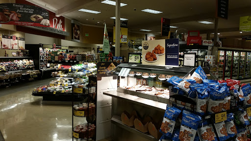 Grocery Store «Safeway», reviews and photos, 15332 Aurora Ave N, Shoreline, WA 98133, USA