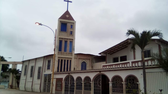 Opiniones de Iglesia Católica Nuestra Señora del Carmen y San Benito en La Libertad - Arquitecto