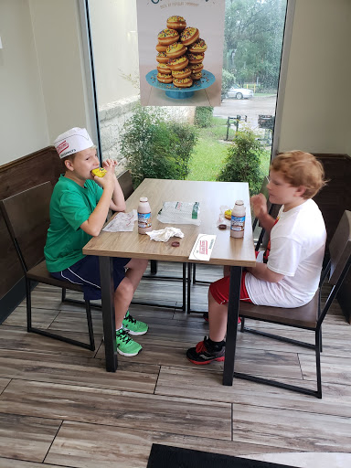 Bakery «Krispy Kreme Doughnuts», reviews and photos, 12586 Research Blvd, Austin, TX 78759, USA