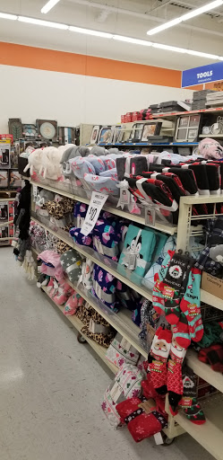 Discount Store «Big Lots», reviews and photos, 3669 E Grand River Ave, Howell, MI 48843, USA