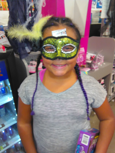 Variety Store «Five Below», reviews and photos, 1851 Sunrise Hwy, Bay Shore, NY 11706, USA