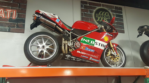 Ducati Dealer «AMS Ducati Dallas», reviews and photos, 1318 N Riverfront Blvd, Dallas, TX 75207, USA