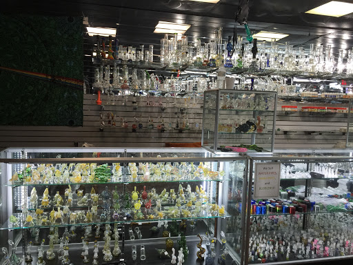 Tobacco Shop «All in 1 Smoke Shop», reviews and photos, 1300 N University Dr, Pembroke Pines, FL 33024, USA