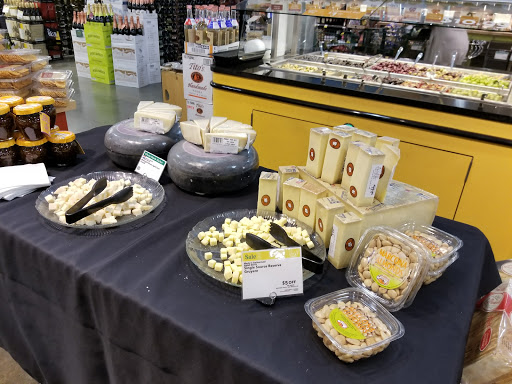 Grocery Store «Whole Foods Market», reviews and photos, 911 Soquel Ave, Santa Cruz, CA 95062, USA