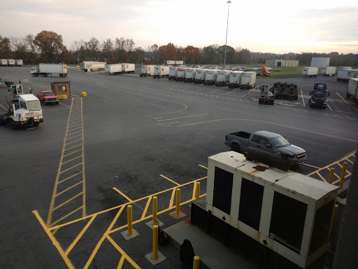 Trucking Company «YRC Freight», reviews and photos, 100 Roadway Dr, Carlisle, PA 17015, USA
