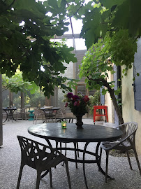 Atmosphère du Restaurant gastronomique La Chassagnette à Arles - n°12
