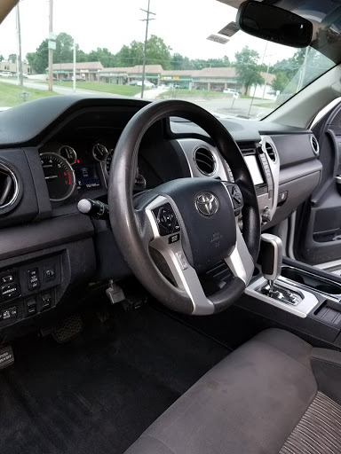 Car Wash «Olympic Carwash», reviews and photos, 6220 N Oak Trafficway, Kansas City, MO 64118, USA