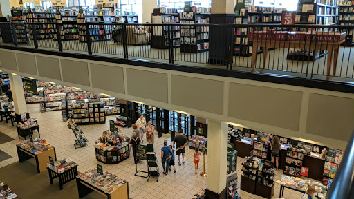 Book Store «Barnes & Noble», reviews and photos, 1430 Plaza Pl, Southlake, TX 76092, USA