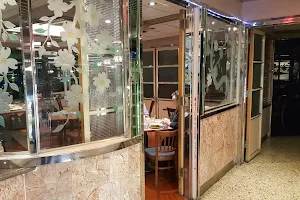 Mont Olympos Diner image