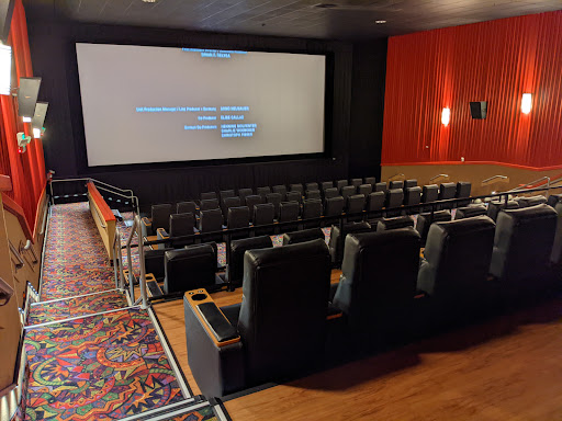 Movie Theater «Regal Cinemas Fox Run 15 & RPX», reviews and photos, 45 Gosling Rd, Newington, NH 03801, USA