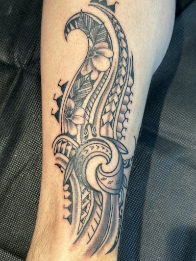 Explore cover up tattoo ideas for wrist, creative tattoo ideas in Honolulu, available at Aloha Tattoo Waikiki Hilton Hawaiian Village Rainbow Bazaar
