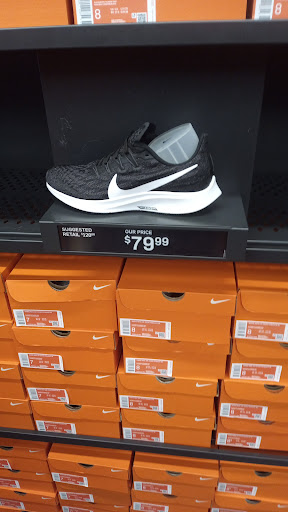 Clothing Store «Nike Factory Store», reviews and photos, 4401 N Interstate Hwy 35 #399, Round Rock, TX 78664, USA