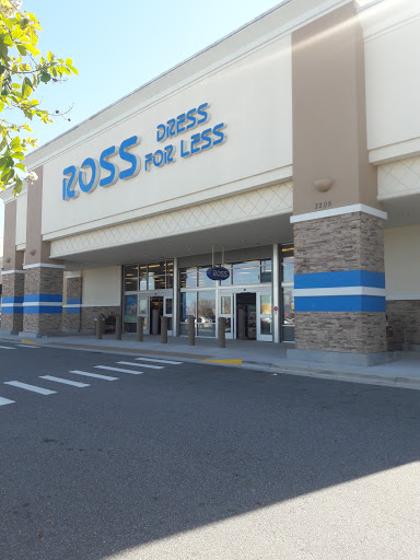 Clothing Store «Ross Dress for Less», reviews and photos, 3205 Rolling Oaks Blvd, Kissimmee, FL 34747, USA