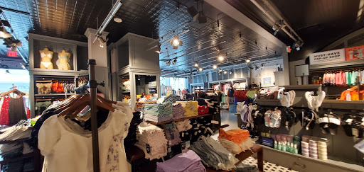 Clothing Store «Abercrombie & Fitch», reviews and photos, 7014 E Camelback Rd Ste 1009, Scottsdale, AZ 85251, USA