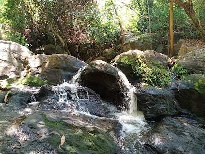 น้ำตกเขาอีโต้ Khao Ito Waterfall