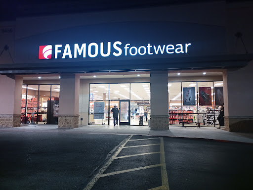 Shoe Store «Famous Footwear», reviews and photos, 9450 W Northern Ave, Glendale, AZ 85305, USA