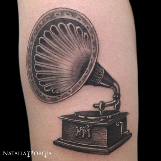 Explore cute behind the ear tattoo ideas, creative tattoo ideas in Ozone Park, available at Beaver Tattoo