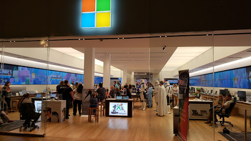 Computer Store «Microsoft Store - Park Meadows Mall», reviews and photos, 8505 Park Meadows Center Dr #2095, Lone Tree, CO 80124, USA