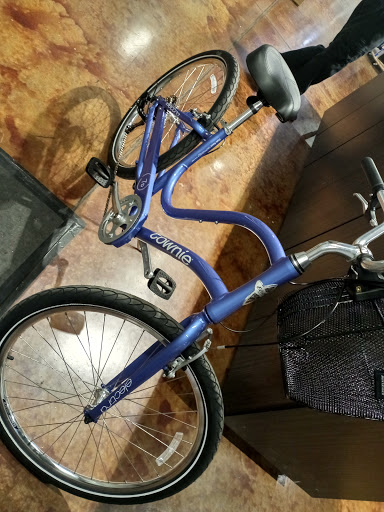 Bicycle Store «Trek Bicycle Store of West Phoenix», reviews and photos, 13085 W McDowell Rd, Avondale, AZ 85392, USA