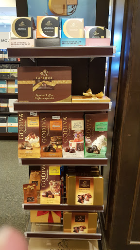 Book Store «Barnes & Noble», reviews and photos, 960 S Colorado Blvd, Glendale, CO 80246, USA