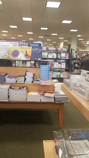 Book Store «Barnes & Noble», reviews and photos, 319 US-202, Bridgewater, NJ 08807, USA