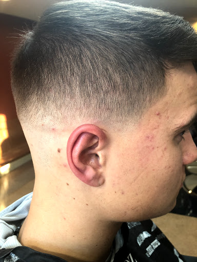 Barber Shop «Legends Barbershop», reviews and photos, 1346 W Columbia Ave #102, Battle Creek, MI 49015, USA