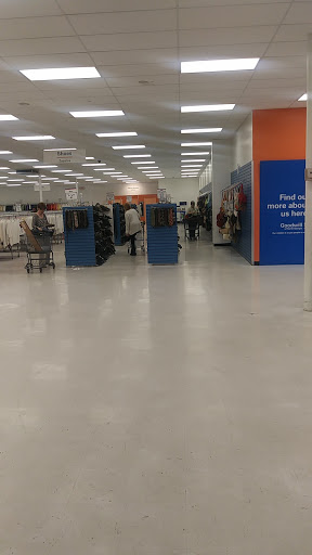 Thrift Store «Goodwill», reviews and photos