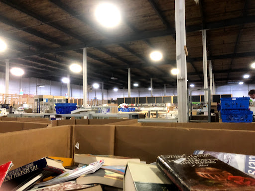 Shopping Mall «Flea Town USA», reviews and photos