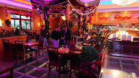 Atmosphère du Restaurant Grand buffet à Saint-Julien-les-Villas - n°19