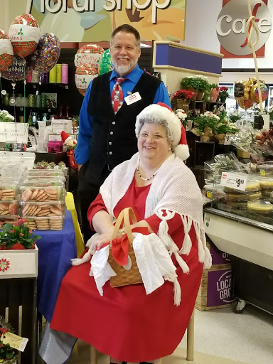 Shopping Mall «Manor Shopping Center», reviews and photos, 1234 Millersville Pike, Lancaster, PA 17603, USA