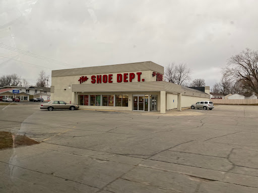 Shoe Store «Shoe Dept.», reviews and photos, 1702 1st Ave E, Newton, IA 50208, USA